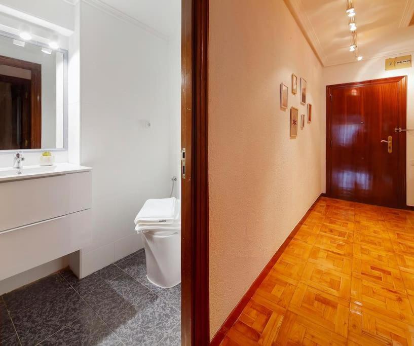 Apartamento Maura 2 Dormitorios Oviedo Eksteriør billede