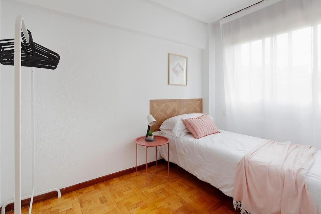 Apartamento Maura 2 Dormitorios Oviedo Eksteriør billede
