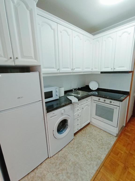 Apartamento Maura 2 Dormitorios Oviedo Eksteriør billede